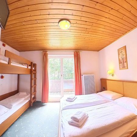 Das Christine Appartement Brixen im Thale Luaran gambar