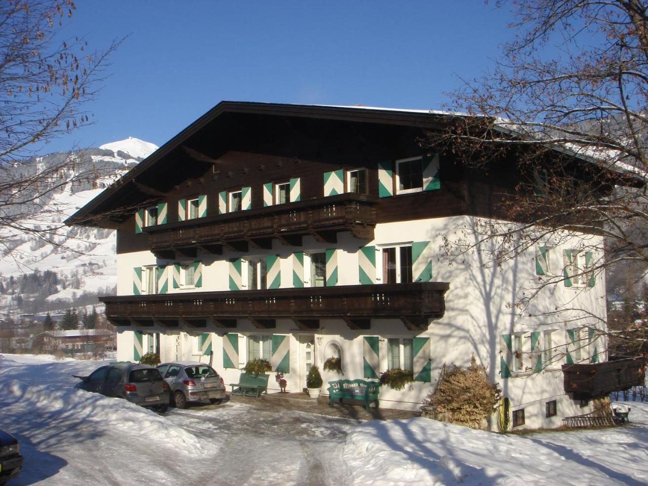 Das Christine Appartement Brixen im Thale Luaran gambar