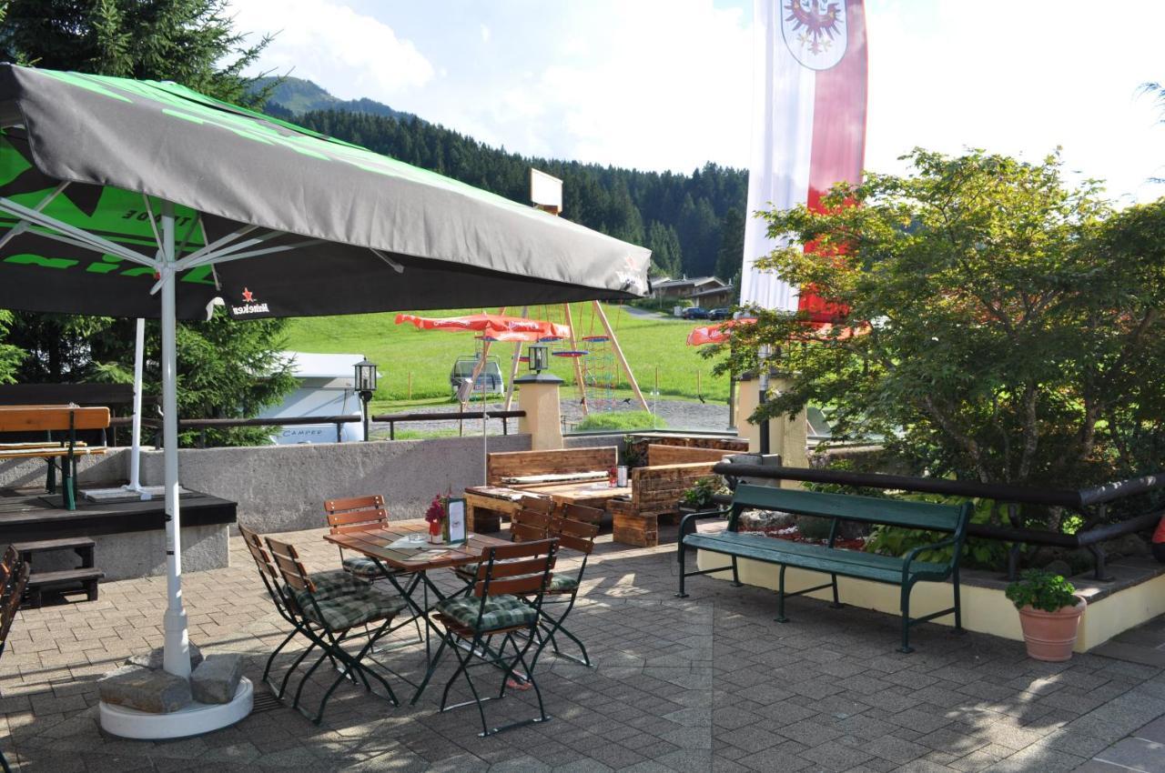 Das Christine Appartement Brixen im Thale Luaran gambar
